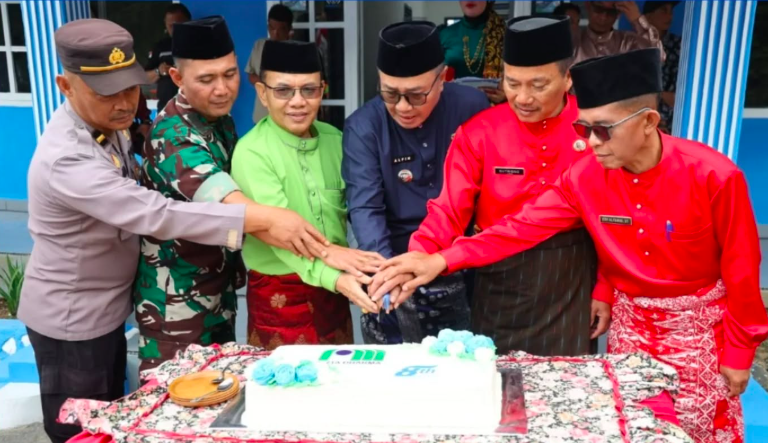 Upacara HUT 8 PDAM Tirta Khayangan